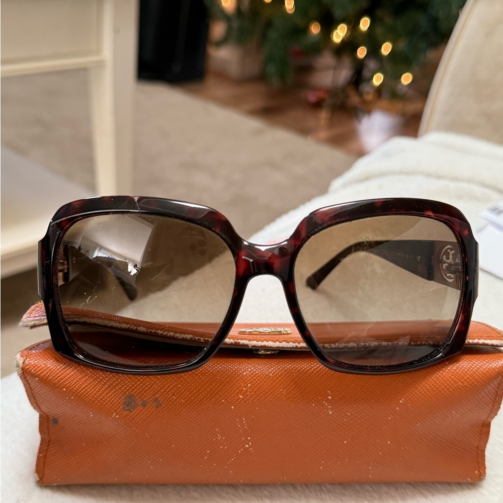Tory Burch Brown Oversized Square Glasses